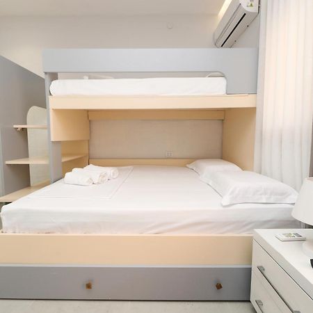 Vila Feliz - Premium Rooms With Free Private Parking Vlorë Екстериор снимка