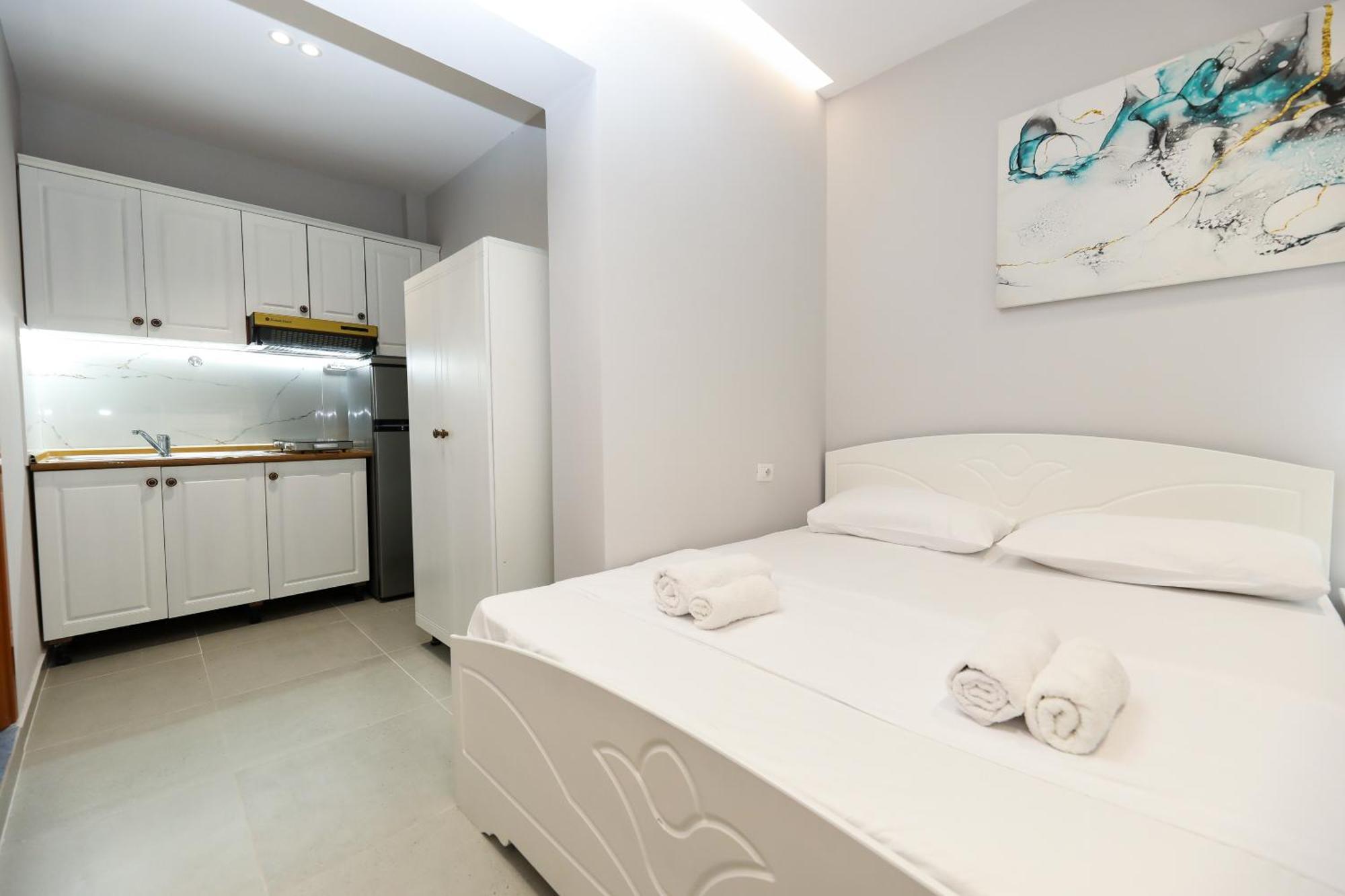 Vila Feliz - Premium Rooms With Free Private Parking Vlorë Екстериор снимка