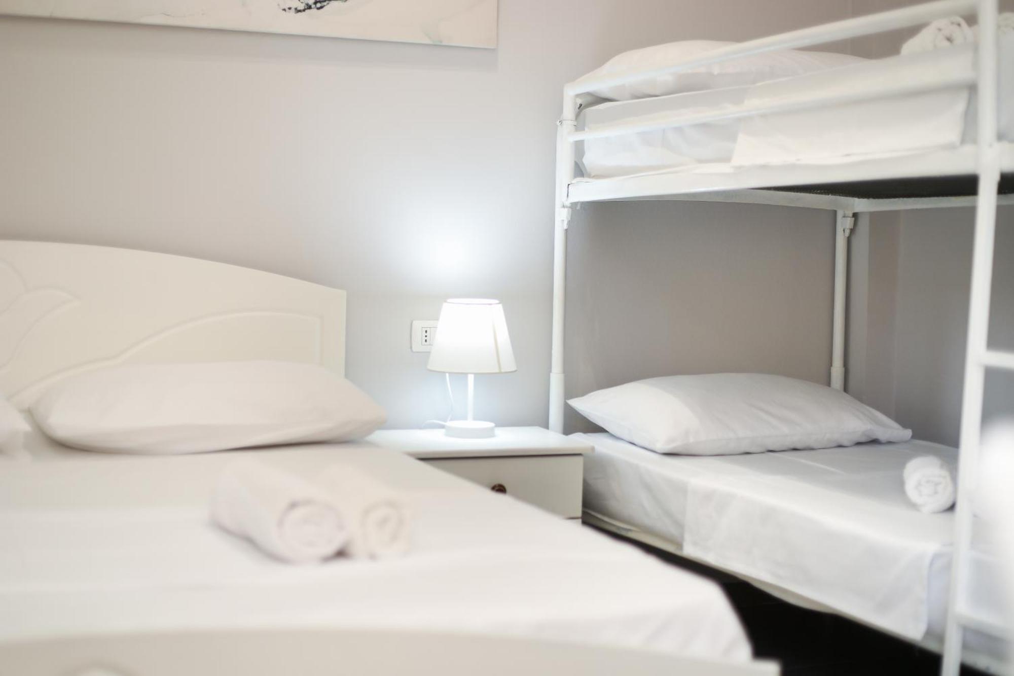 Vila Feliz - Premium Rooms With Free Private Parking Vlorë Екстериор снимка
