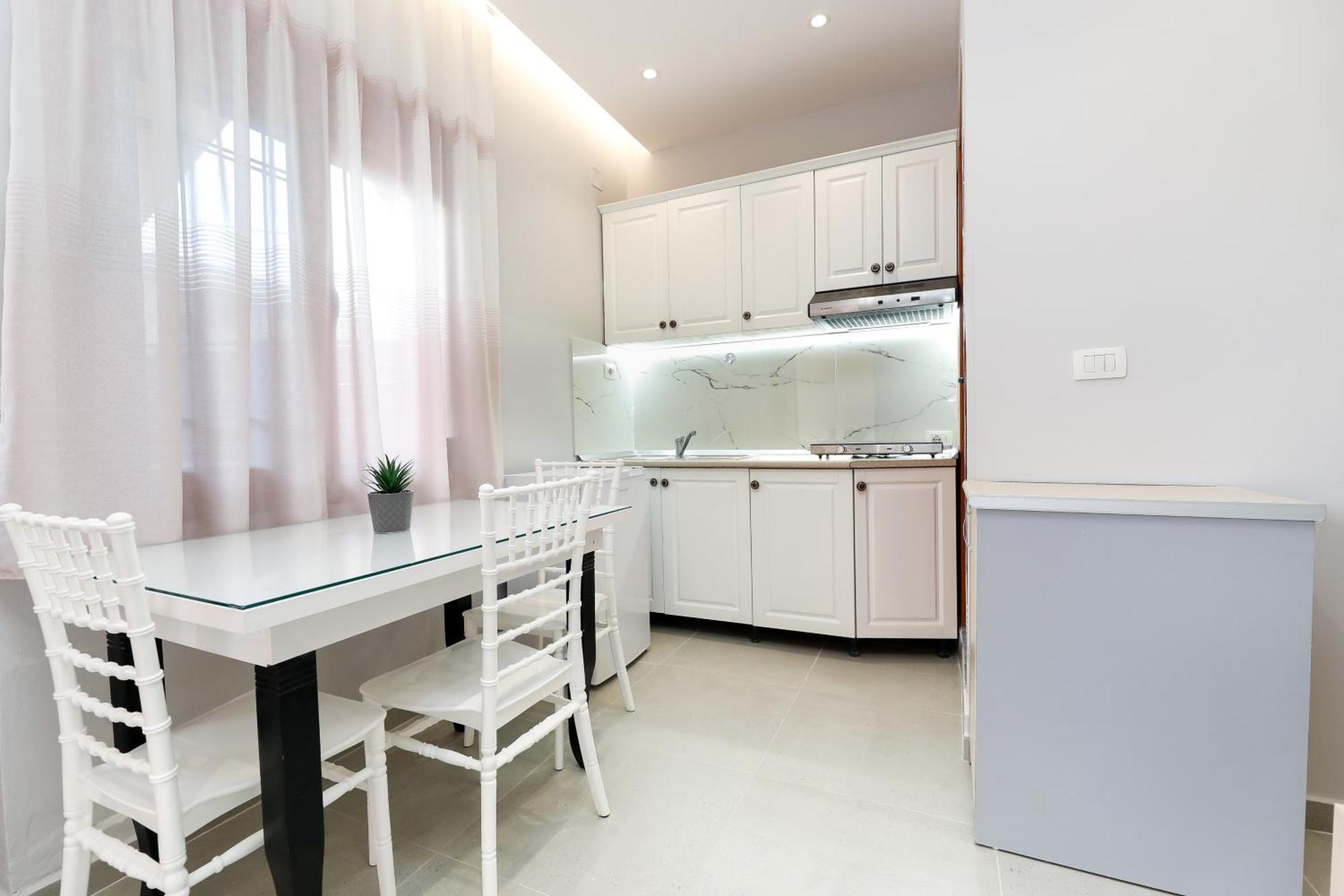 Vila Feliz - Premium Rooms With Free Private Parking Vlorë Екстериор снимка