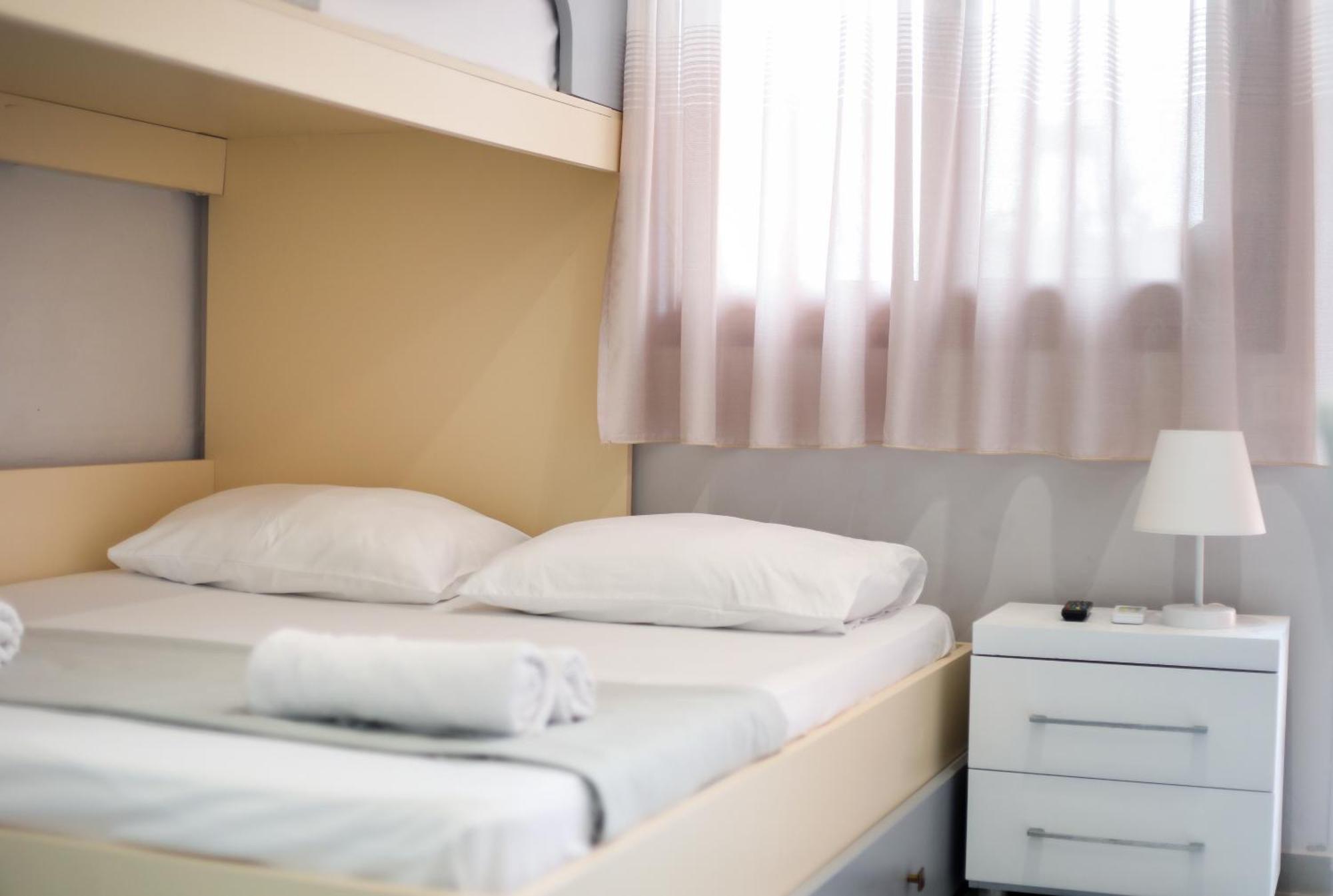 Vila Feliz - Premium Rooms With Free Private Parking Vlorë Екстериор снимка