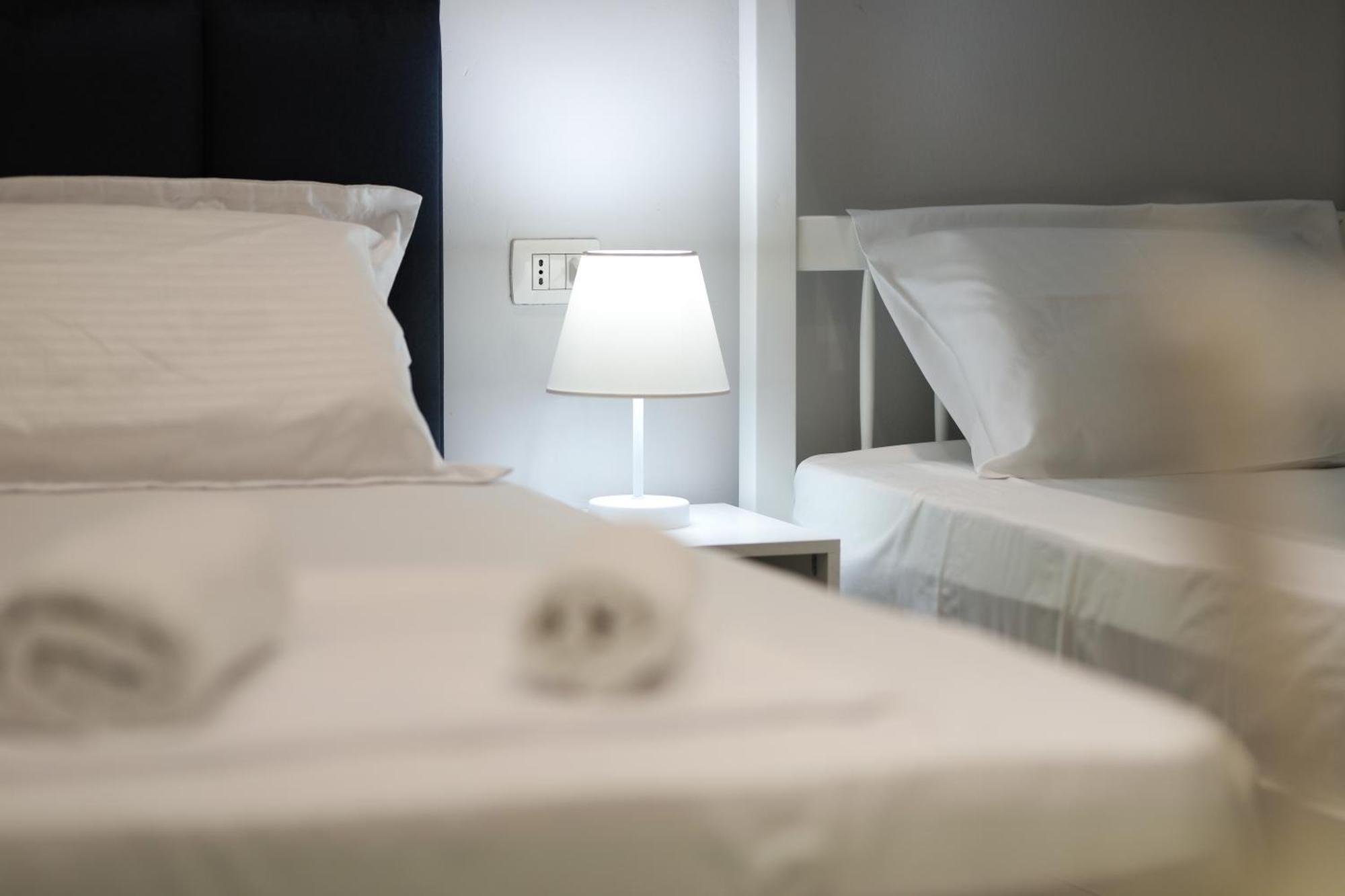 Vila Feliz - Premium Rooms With Free Private Parking Vlorë Екстериор снимка