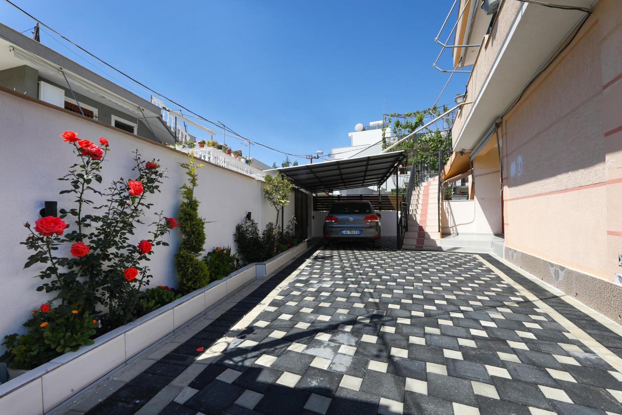 Vila Feliz - Premium Rooms With Free Private Parking Vlorë Екстериор снимка